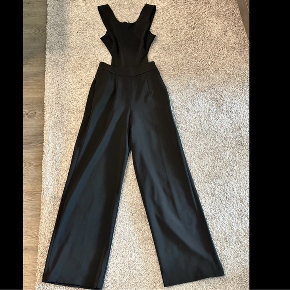 Express Cut Out Jumpsuit - Picture 5 of 15